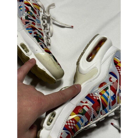Nike Air Max PlusNIC Shoes Men\'s 8.5 International Flags White Multicolor *READ main image 9